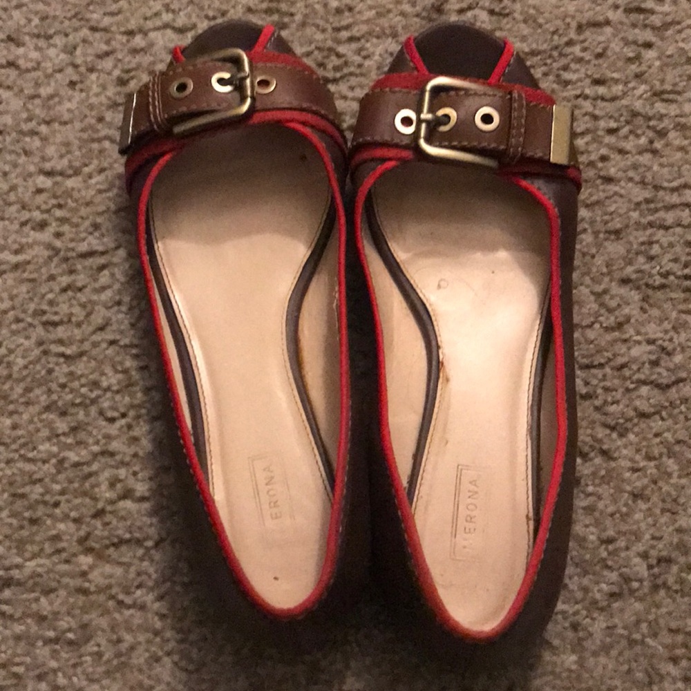 Cute casual open-toed slip-ons